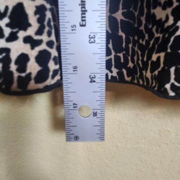 Chico's Womens Leopard Cheetah Print Animal Skirt Midi tapered fun A line Size 3 - Picture 2 of 7